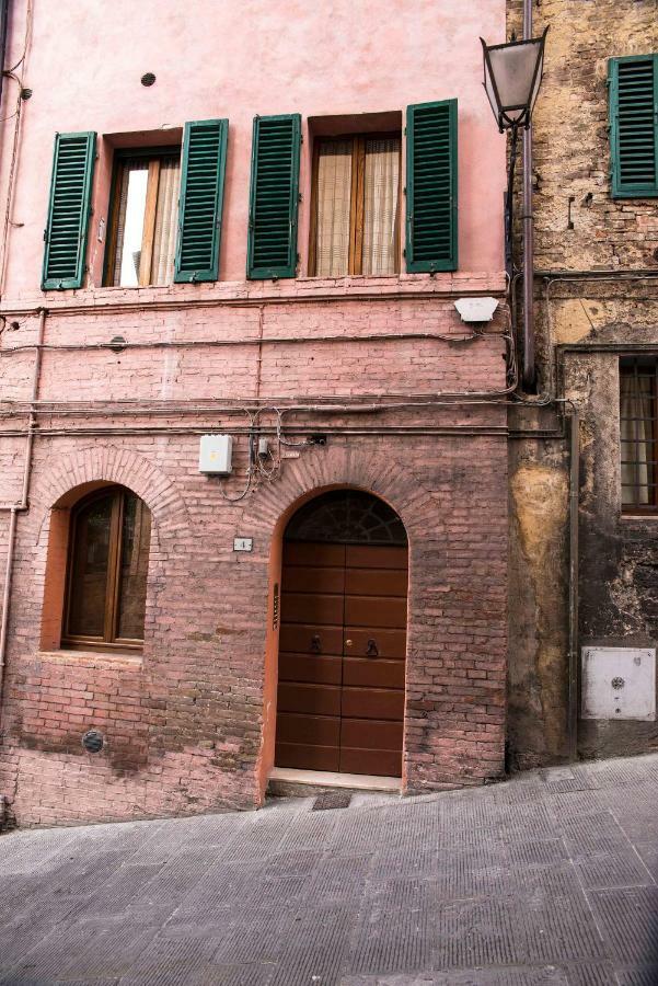 Cozy Apartment In The Heart Of Siena Kültér fotó